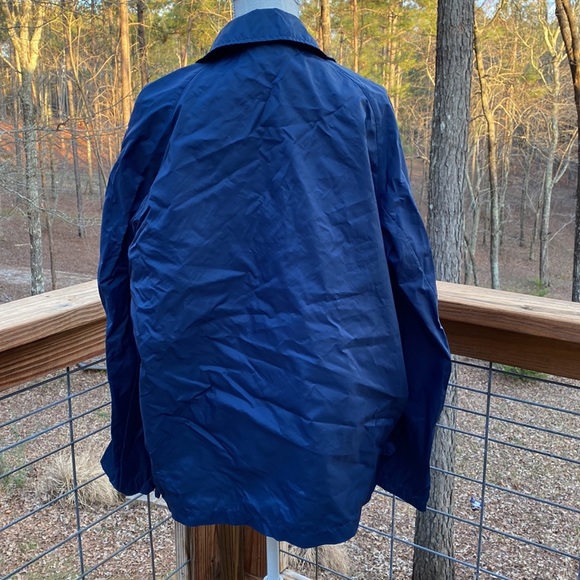 IZOD Lacoste Men’s Blue Light Weight Full Zip Rain Jacket - Picture 6 of 6